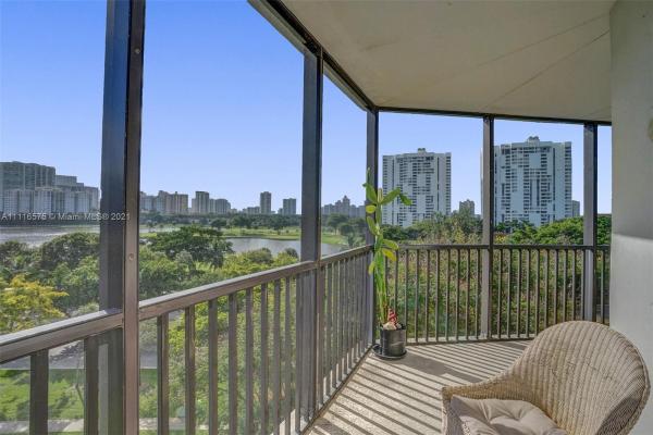 Ensenada, 3475 N Country Club Dr #705, Aventura, Florida 33180, image 2