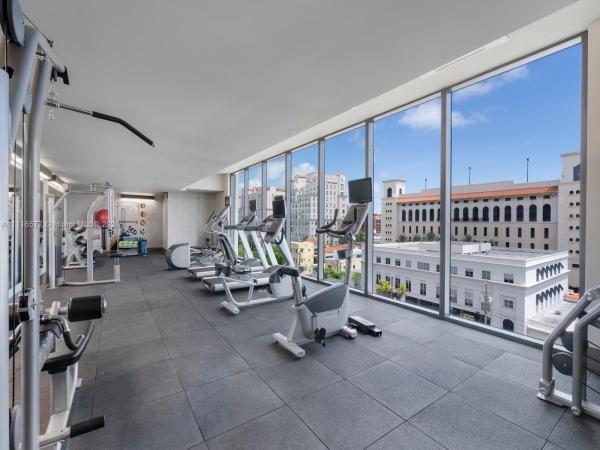 Giralda Place, 275 Giralda Ave #8B, Coral Gables, Florida 33134, image 2