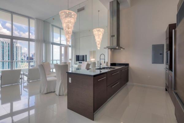 Icon Brickell Tower 2, 495 Brickell Ave #4103, Miami, Florida 33131, image 2