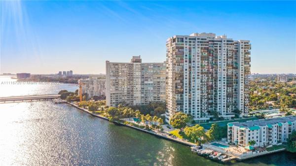 Brickell Bay Club, 2333 Brickell Ave #511, Miami, Florida 33129, image 2