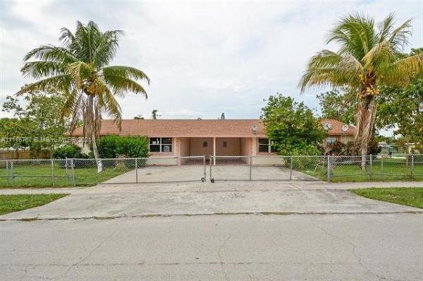 Ridge Grove Estates, 580 Alto Rd, Boynton Beach, Florida 33435, image 2