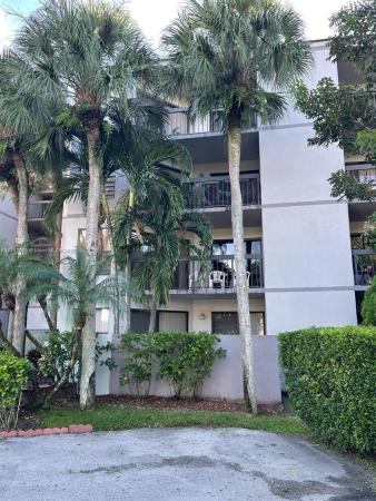 Calusa Club Village, 8810 SW 132nd Pl #107-DN, The Crossings, Florida 33186, image 2