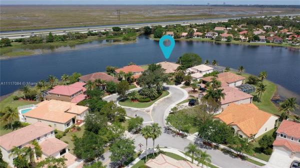 Heritage Lake, 762 Heritage Dr, Weston, Florida 33326, image 1