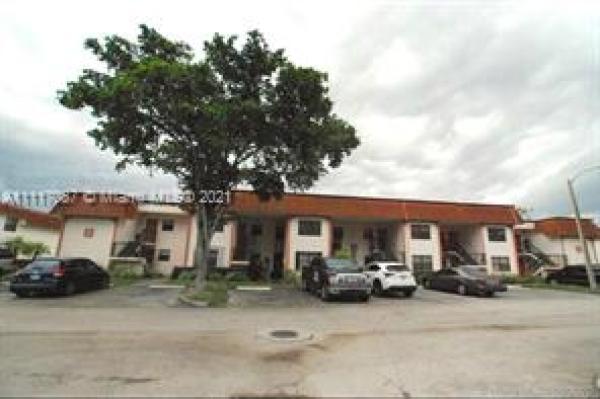 Monterey, 852 NE 209 St #104, Ives Estates, Florida 33179, image 2