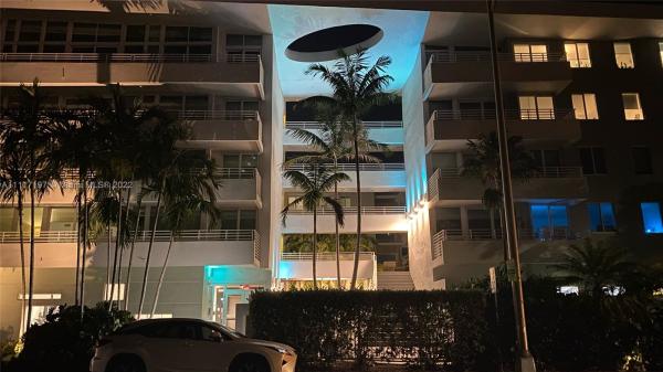Rond Point, 7800 Collins Ave #501, Miami Beach, Florida 33141, image 1