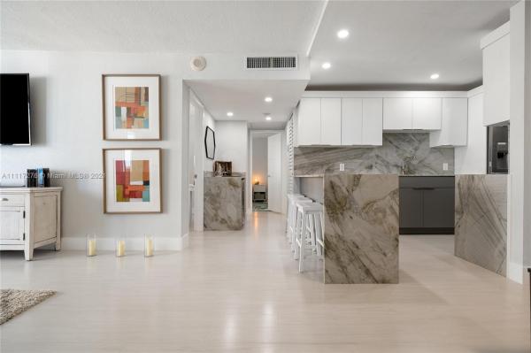 Arlen Beach, 5701 Collins Ave #1417, Miami Beach, Florida 33140, image 2