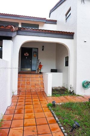 Kenland Court, 12519 SW 94th Ter, The Crossings, Florida 33186, image 2