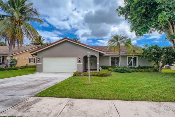 Timbers Of Boca, 21125 White Oak Ave, Boca Raton, Florida 33428, image 2