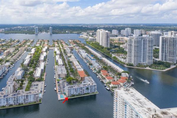 Eden Point, 4000 NE 170 St #108, North Miami Beach, Florida 33160, image 1