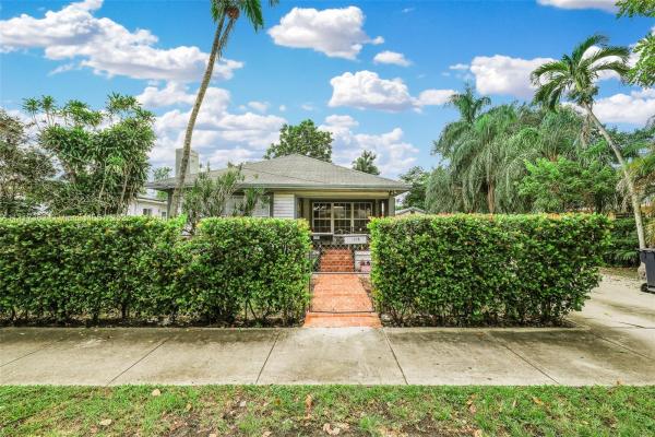4174 SW 9th St, Unincorporated Dade County, Florida 33134, image 2