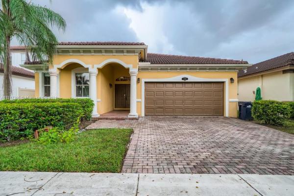 Grand Lakes, 15130 SW 17th Ln, University Park, Florida 33185, image 2