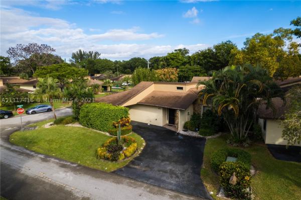 8002 Royal Palm Cir #67, Tamarac, Florida 33321, image 1