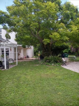 Chateau Artisan, 25755 SW 162nd Ave, Redland, Florida 33031, image 2