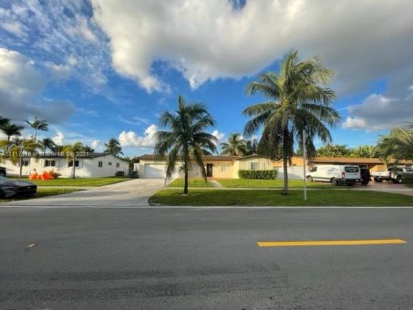 Palm Springs North Residential, 8561 NW 178th St, Palm Springs North, Florida 33015, image 2