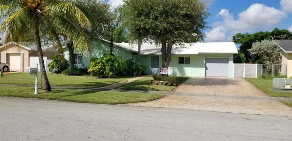 Pine Lake, 16400 SW 109th Ave, Palmetto Estates, Florida 33157, image 2
