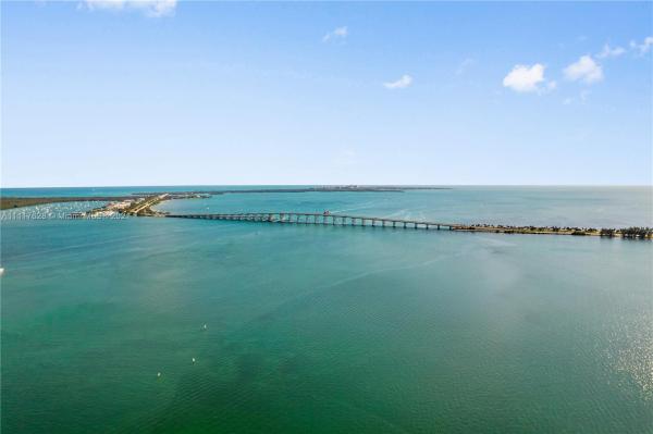 Brickell Harbour, 200 SE 15th Rd #8, Miami, Florida 33129, image 1