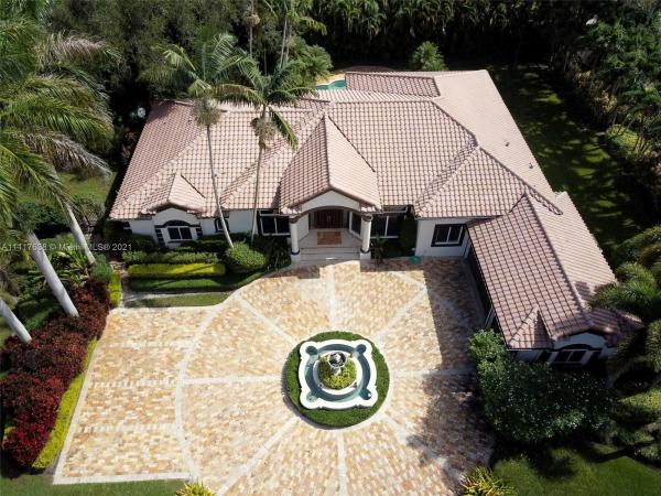 Sunset Heights Estates, 7151 SW 78th Ct, Glenvar Heights, Florida 33143, image 2