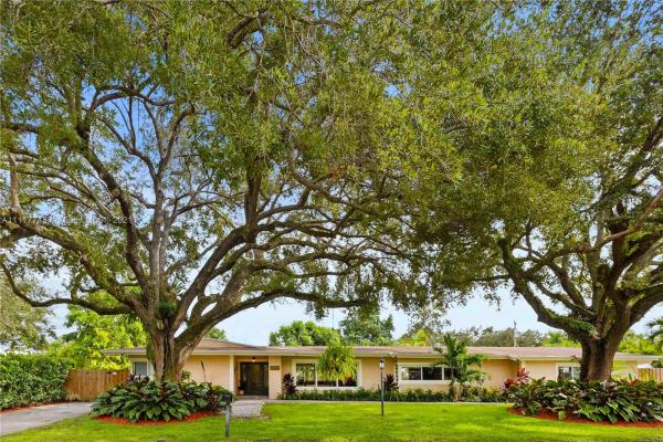 Village Grove, 7770 SW 134th St, Pinecrest, Florida 33156, image 2