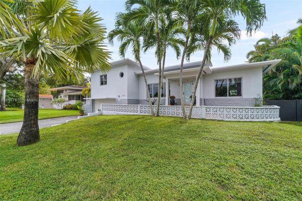 1088 NE 88th St, Unincorporated Dade County, Florida 33138, image 2