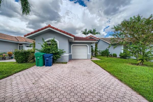 Silver Palms, 10363 SW 22nd St, University Park, Florida 33165, image 2