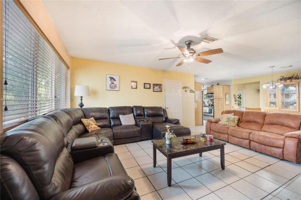 Pine Tree Manor, 9320 Haitian Dr, Cutler Bay, Florida 33189, image 2