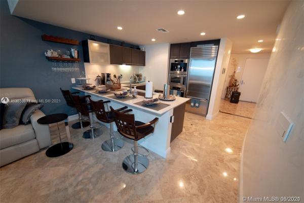 Jade Beach, 17001 Collins Ave #1403, Sunny Isles Beach, Florida 33160, image 2