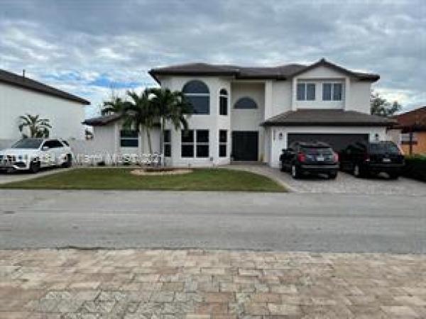 Marbella Park, 8406 NW 201st St, Hialeah, Florida 33015, image 2
