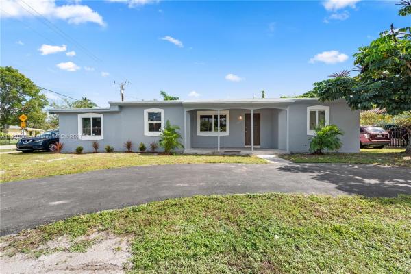 Norwood, 19041 NW 7th Ave, Miami Gardens, Florida 33169, image 2