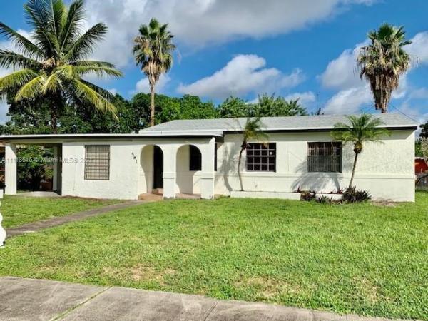 Miami Modern Manors, 581 NW 185th St, Miami Gardens, Florida 33169, image 2