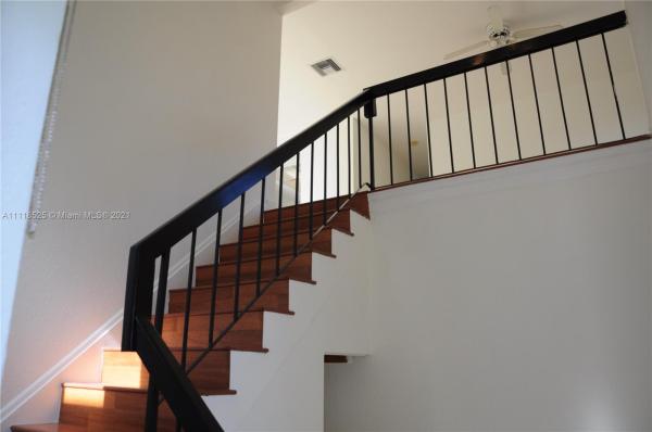 Habitat 2, 5706 NW 22nd Ct #28-E, Lauderhill, Florida 33313, image 2