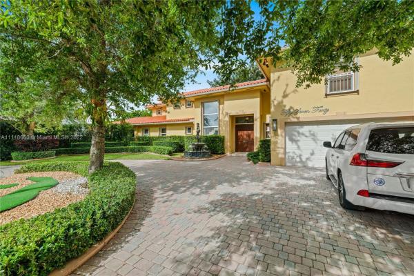 Gables Edge, 5740 SW 59th Pl, South Miami, Florida 33143, image 1