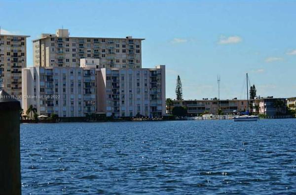 Golden Isles Yacht Club, 430 Golden Isles Dr #205, Hallandale Beach, Florida 33009, image 1