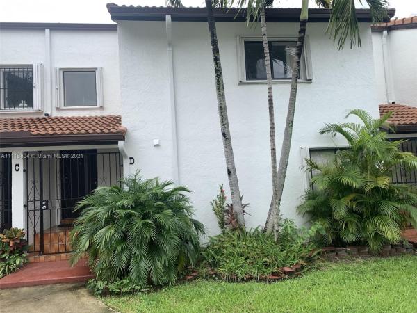 Villa Venezia, 1401 SW 124th Ct #D-9, Tamiami, Florida 33184, image 2