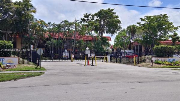 Northlake Village At The California Club, 740 NE 199th St #103G, Ives Estates, Florida 33179, image 2