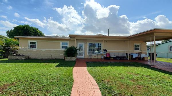 Carol City, 4420 NW 176th St, Miami Gardens, Florida 33055, image 2