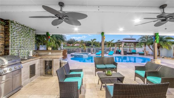 Mirens Place, 2845 NE 41st Rd, Homestead, Florida 33033, image 2