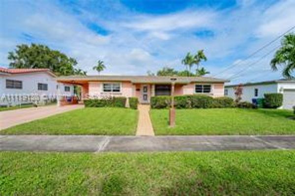 Cravero Lake Shore Estates, 1021 NW 87th St, West Little River, Florida 33150, image 2