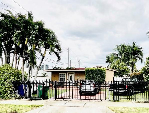 Nelsen Park, 871 NW 20th Ave, Miami, Florida 33125, image 2