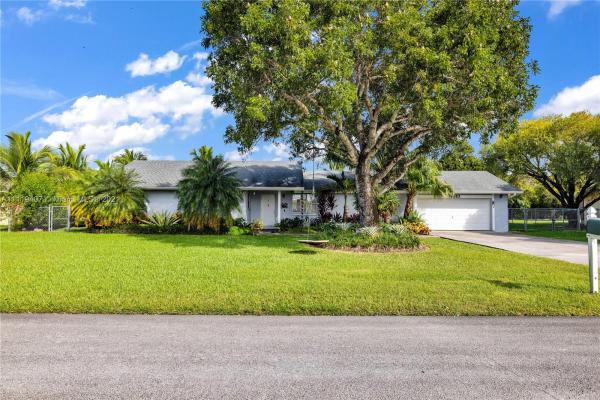 16263 SW 284th St, Unincorporated Dade County, Florida 33033, image 2