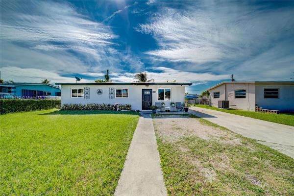 Lincoln Estates, 10770 SW 220th St, Goulds, Florida 33170, image 1