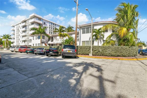 M & J Apartments, 401 80th St #5, Miami Beach, Florida 33141, image 1
