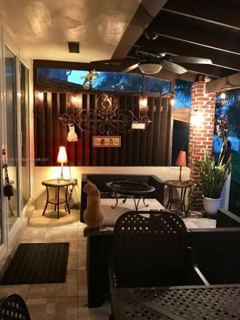 Oakview, 9175 W Fontainebleau Blvd #4, Fountainebleau, Florida 33172, image 2