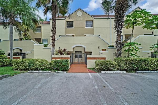 Elan At Calusa, 13053 SW 88th Ln #209A, The Crossings, Florida 33186, image 1