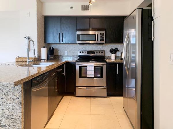 The Yacht Club At Aventura, Aventura, Florida 33180, image 2