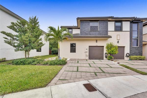 15900 NW 91st Ct, Miami Lakes, Florida 33018, image 2