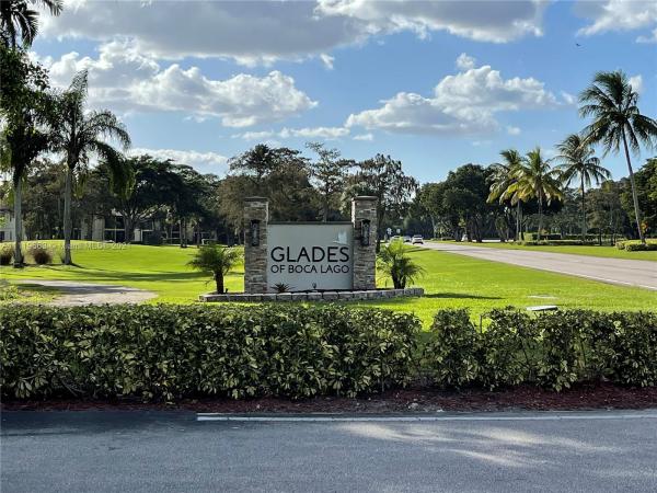 Glades Of Boca Lago, 21730 Arriba Real, Boca Raton, Florida 33433, image 2