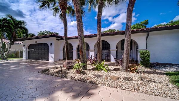 Eagle Nest, 6361 Hutchinson Rd, Miami Lakes, Florida 33014, image 1
