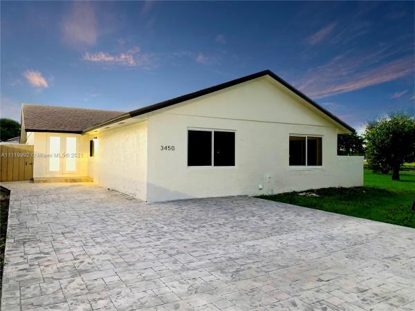 Los Paseos, 3450 SW 112th Pl, University Park, Florida 33165, image 1
