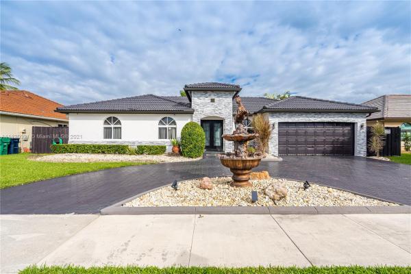 River Bend, 15061 SW 149th Ave, Country Walk, Florida 33196, image 2