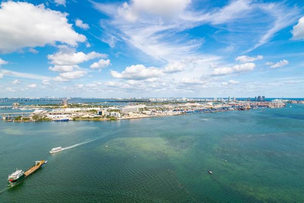 Three Tequesta Point, 848 Brickell Key Dr #4002, Miami, Florida 33131, image 2